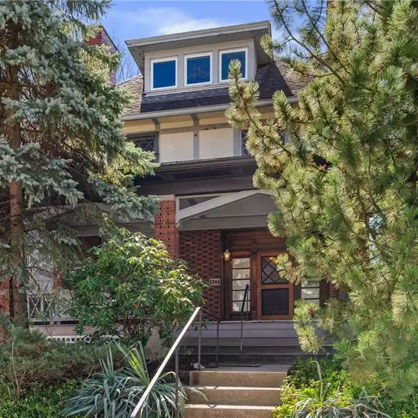 DELIGHTFUL VICTORIAN HOME