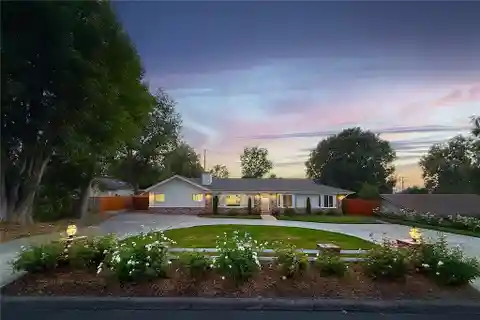 Stunning Single-Story Residence Is a True Entertainer’s Paradise