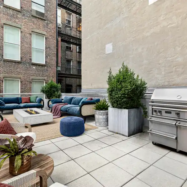 MODERN-MINIMAL LOFT FOR RENT