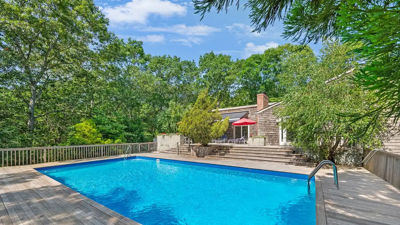 Private Oasis Abutting a Preserve