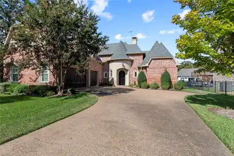Luxurious Home on Sought-After Cedar Creek Lake