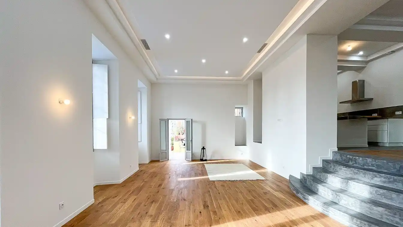 Exceptional Apartment in the Heart of Old Nice