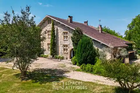 Elegant 14th-Century Fort with River Views