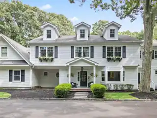 Custom Colonial in Old Field South