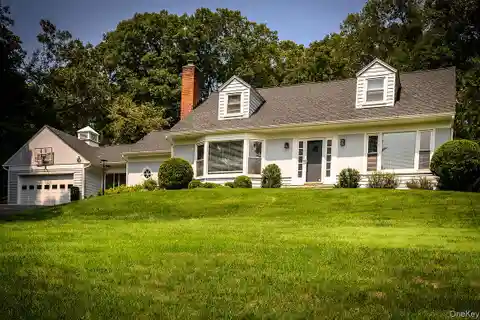 Charming Cape with Pool and Flexible Living Space