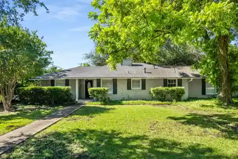 Prime Location in the Preston Hollow Fairway