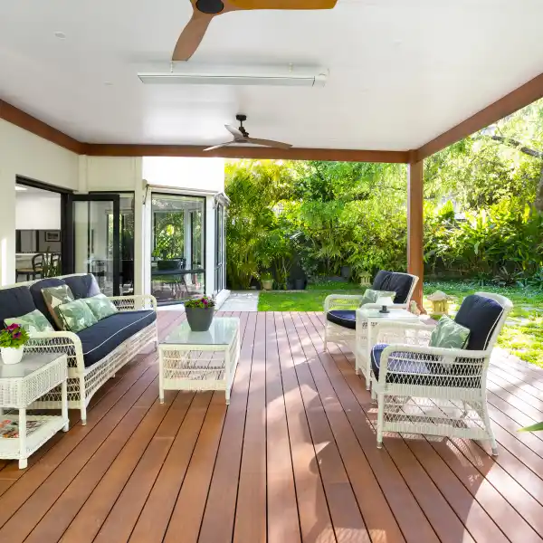 EXCEPTIONALLY SPACIOUS FAMILY ENTERTAINER