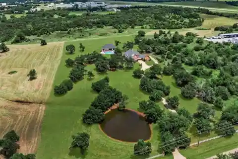 Luxury Living Surrounded by Stunning Nature Views
