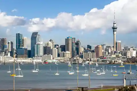 Luxurious Living with Panoramic Views