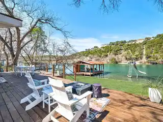 Charming Waterfront Retreat