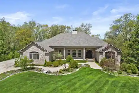 Elegant Ranch Retreat with Endless Potential