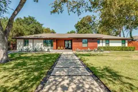 Graceful Living with Private Guest Quarters Retreat