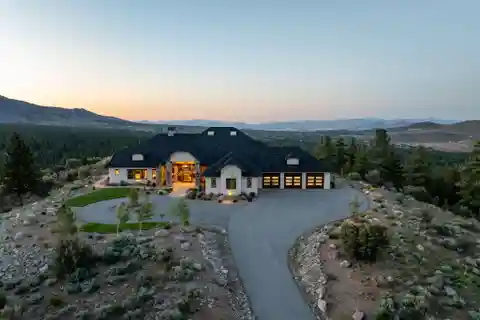 Singular Mountaintop Estate