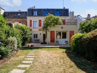 Gorgeous Home on Green Property