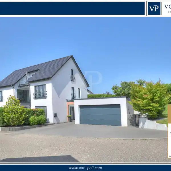 MODERN ARCHITECT-DESIGNED HOME