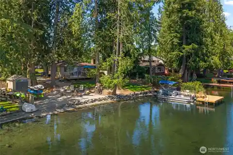 Charming Lake Lucerne Retreat