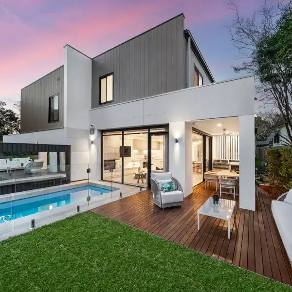 ARCHITECTURAL EXCELLENCE WITH STATE-OF-THE-ART LUXURY