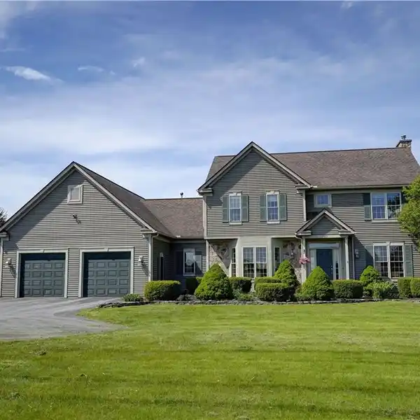 A SLICE OF PARADISE IN MENDON