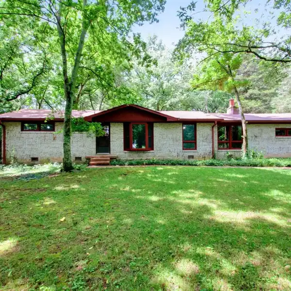 BRICK HOME IN BROOK MEADE