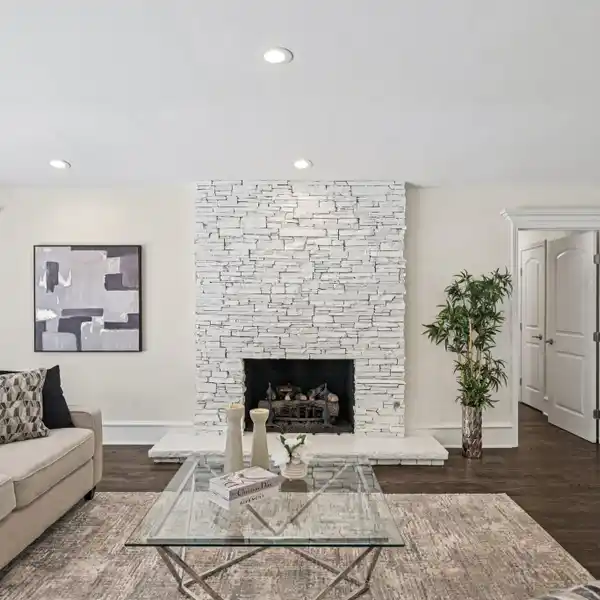 STUNNING ONE-STORY HOME BEAUTIFULLY UPDATED