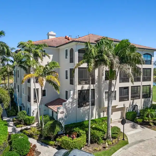 EXCEPTIONAL LIVING IN MARQUESA ROYALE AT TIBURON