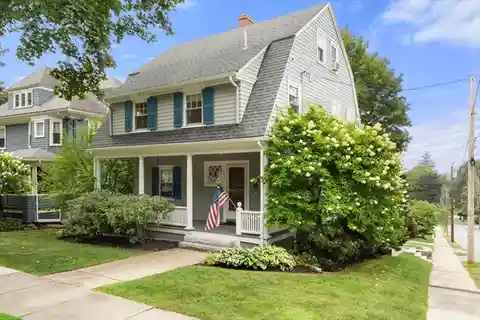 Charming Gambrel-Style Home in Winchester