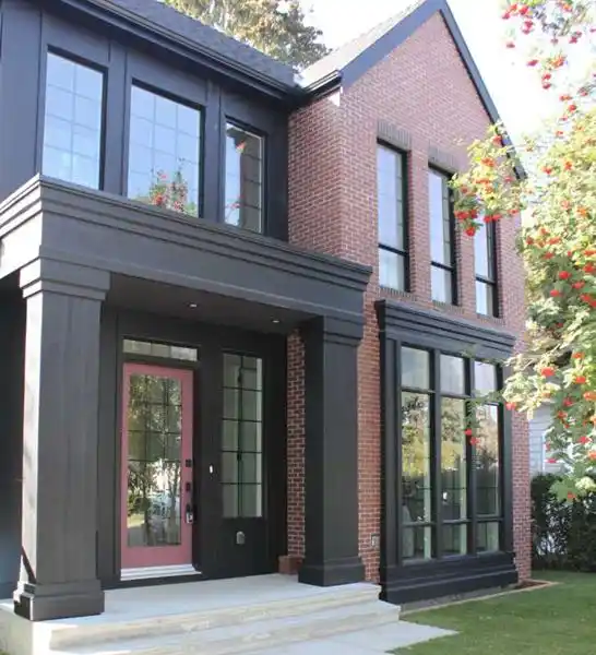 CONTEMPORARY MASTERPIECE IN THE HEART OF MOUNT PLEASANT