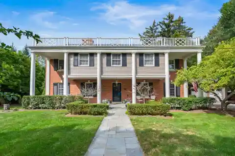 Elegant Living with Private Bluestone Patio