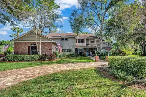 Charming Estate Minutes from Beaches