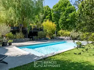 Charm and Comfort in a Green Setting