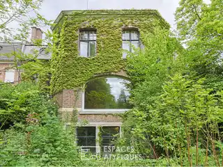 Spacious Mansion Surrounded by a Garden