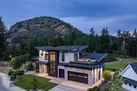West Coast Contemporary Gem