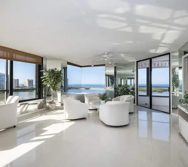 HERON RESIDENCE WITH SWEEPING GULF VIEWS