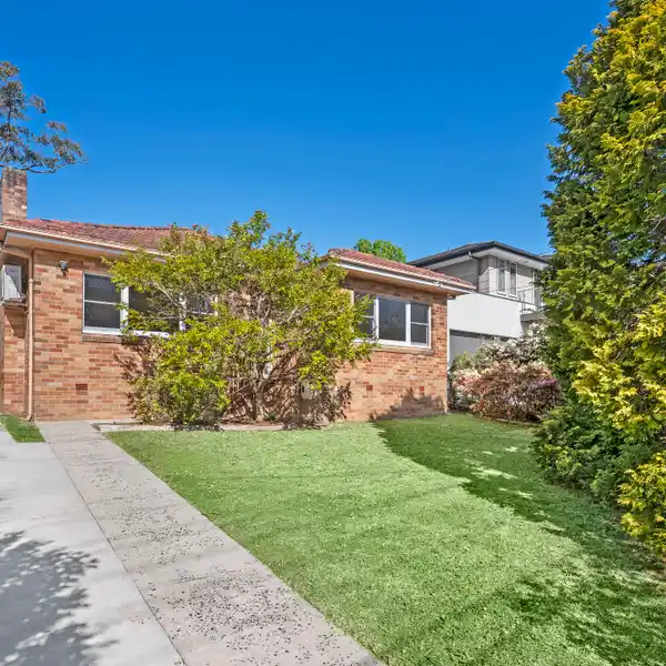 EXCLUSIVE OPPORTUNITY IN THE RIVERVIEW PENINSULA