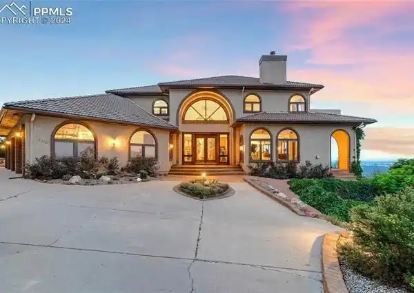 THE ESTATE IN THE SKY AT CEDAR HEIGHTS
