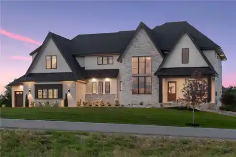 Stunning Home in Exclusive Elm Creek Vista