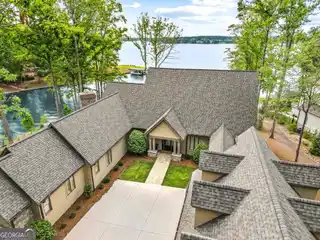 Lakefront Home with Outstanding Panoramic Views