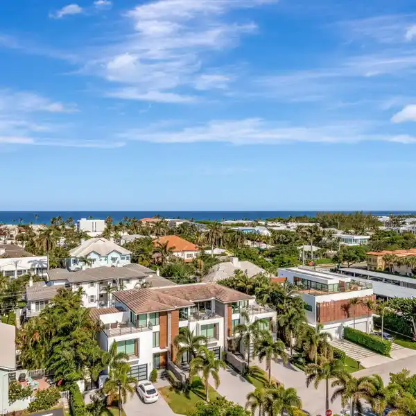 DESIRABLE CORNER UNIT WITH SPECTACULAR VIEWS