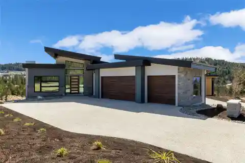 Luxury Resort-style Residence