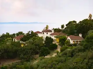 Newly Renovated Luxury Estate in the Hills