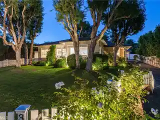 Valmonte Gem with Outdoor Entertaining Spaces