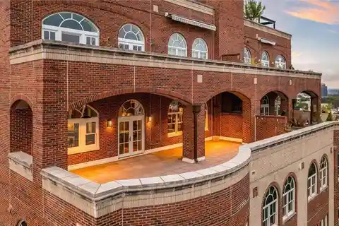 Gorgeous Double Unit at Mathieson Exchange Lofts