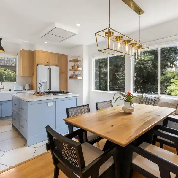 NEWLY RENOVATED HOME IN A BOUTIQUE TWO-UNIT BUILDING