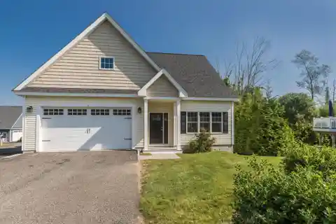 Elegant Home in Premier 55+ Windham Community