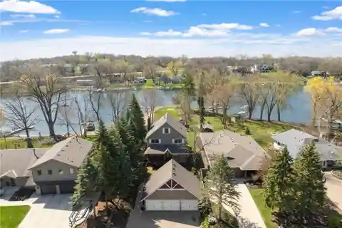 Extraordinary Five-bedroom Home