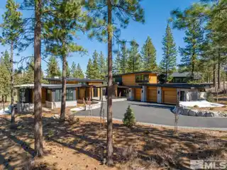 Modern Luxury with Mountain Serenity