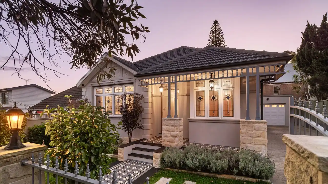 Beautifully Renovated Californian Bungalow