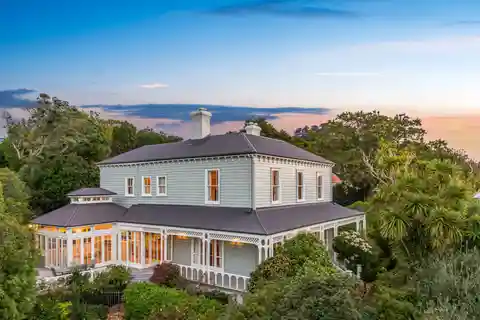 Glenholm - an Elegant Remuera Residence