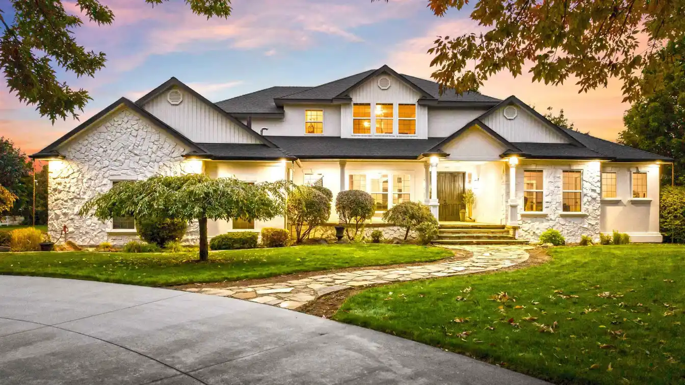 Luxurious Two-acre Private Estate in Coveted Foxtail