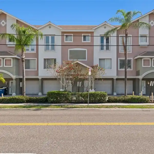 STUNNING WATERFRONT TOWNHOME